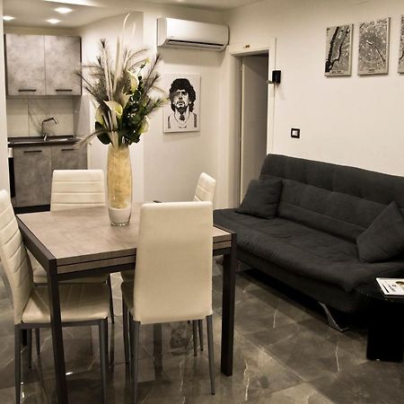 Suite Napoli Sotterranea Con Jacuzzi Eksteriør bilde