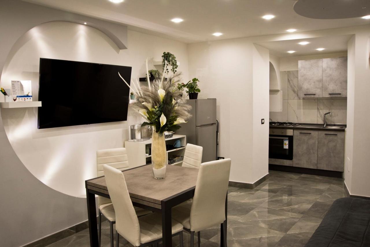 Suite Napoli Sotterranea Con Jacuzzi Eksteriør bilde