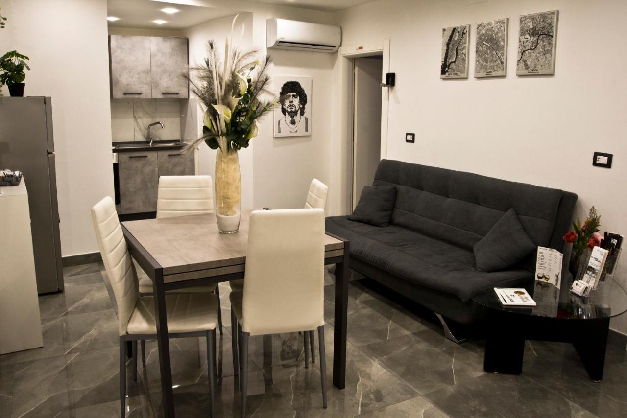 Suite Napoli Sotterranea Con Jacuzzi Eksteriør bilde
