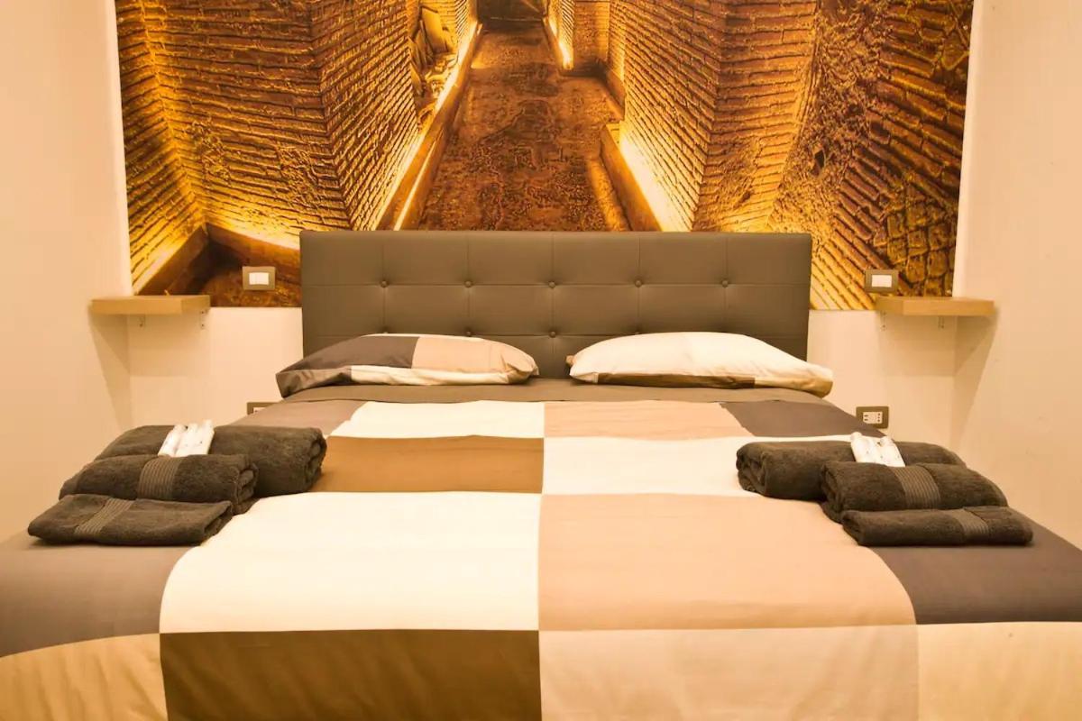 Suite Napoli Sotterranea Con Jacuzzi Eksteriør bilde